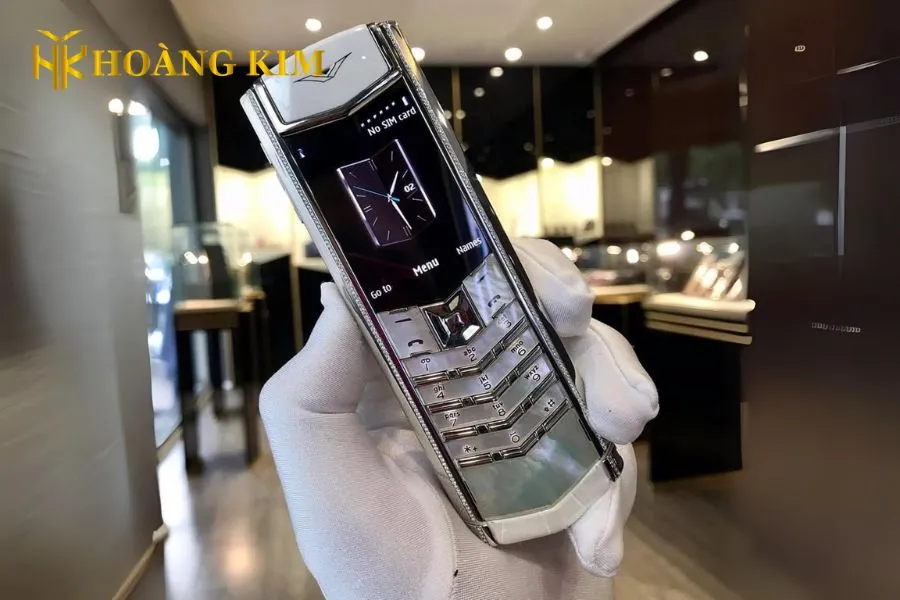 Top 5 mẫu Vertu bán chạy nhất và giá điện thoại Vertu chính hãng tương ứng