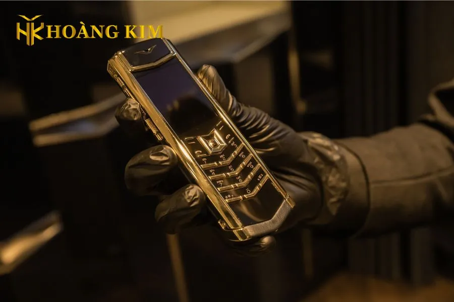 Giá điện thoại Vertu chính hãng qua từng năm: Có thực sự biến động?