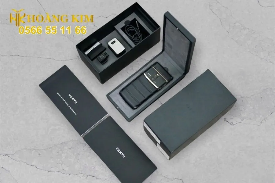 Vẻ đẹp cổ điển của những mẫu Vertu cũ hiếm có