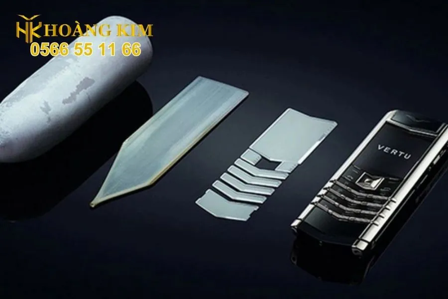 Tại sao giới thượng lưu vẫn chọn điện thoại Vertu cũ?